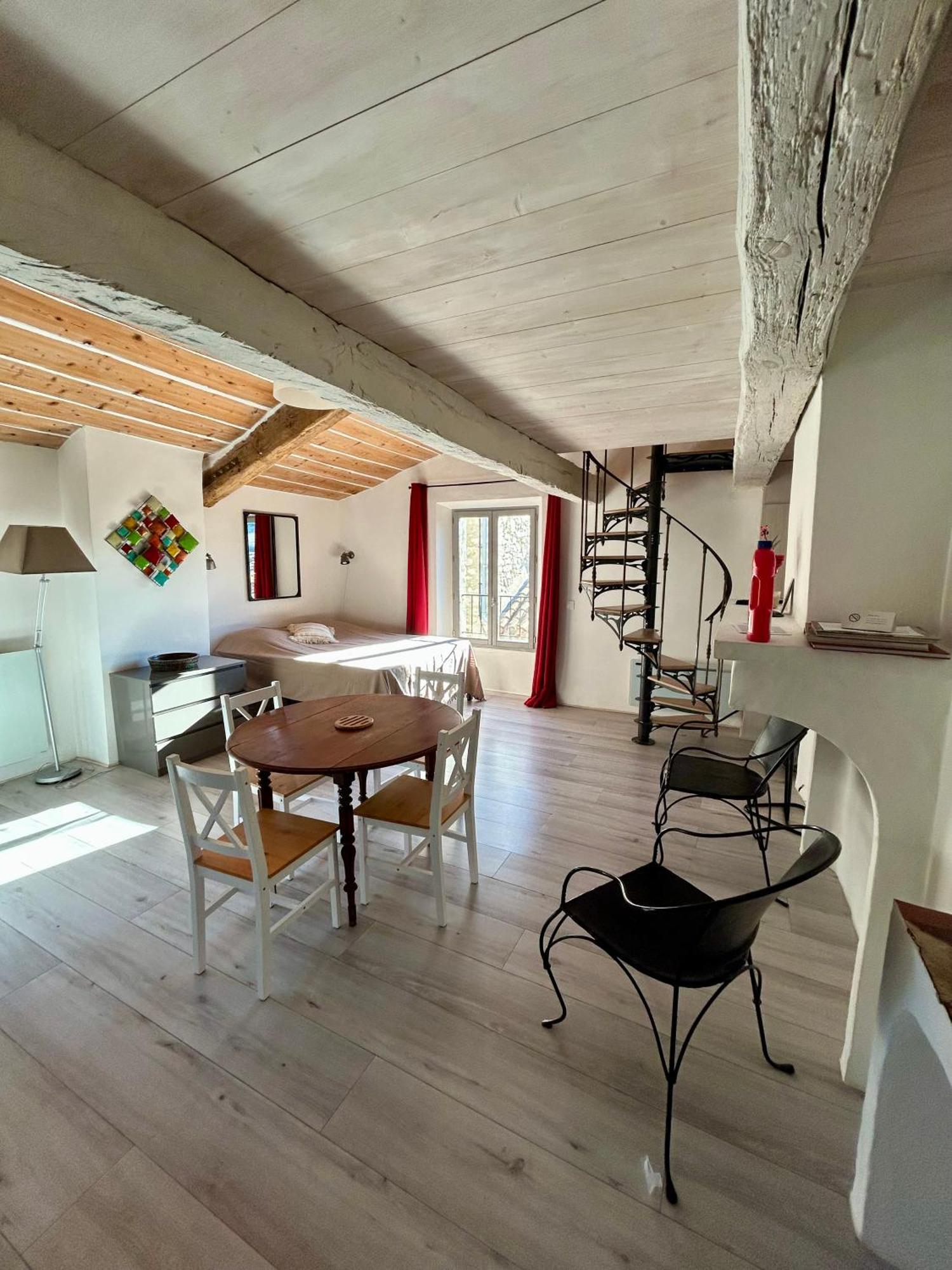 La Calade Apartment Trigance Exterior foto
